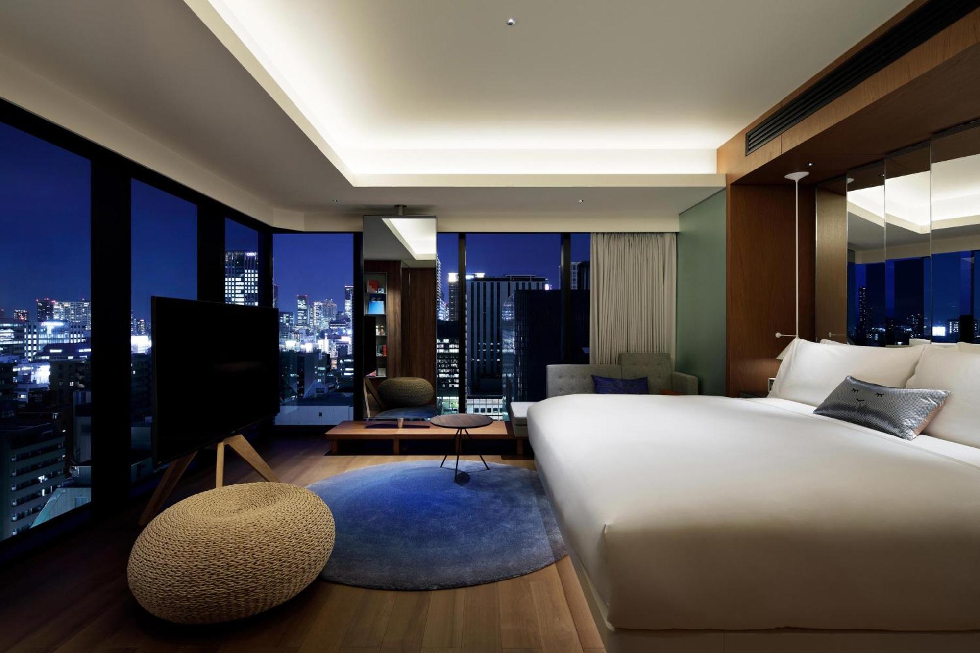 W 5* 大阪